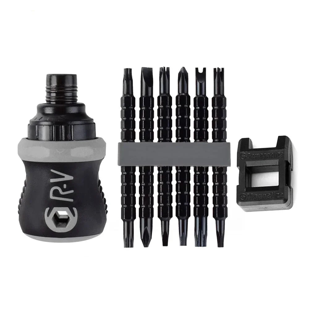Magnetic screwdriver bit set